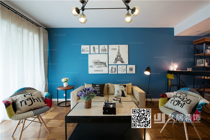 客厅-沙发套装-客厅摆放-久居装饰 北欧工业风 蓝色与米色的鲜明视觉对比 简约有型的国际风范
